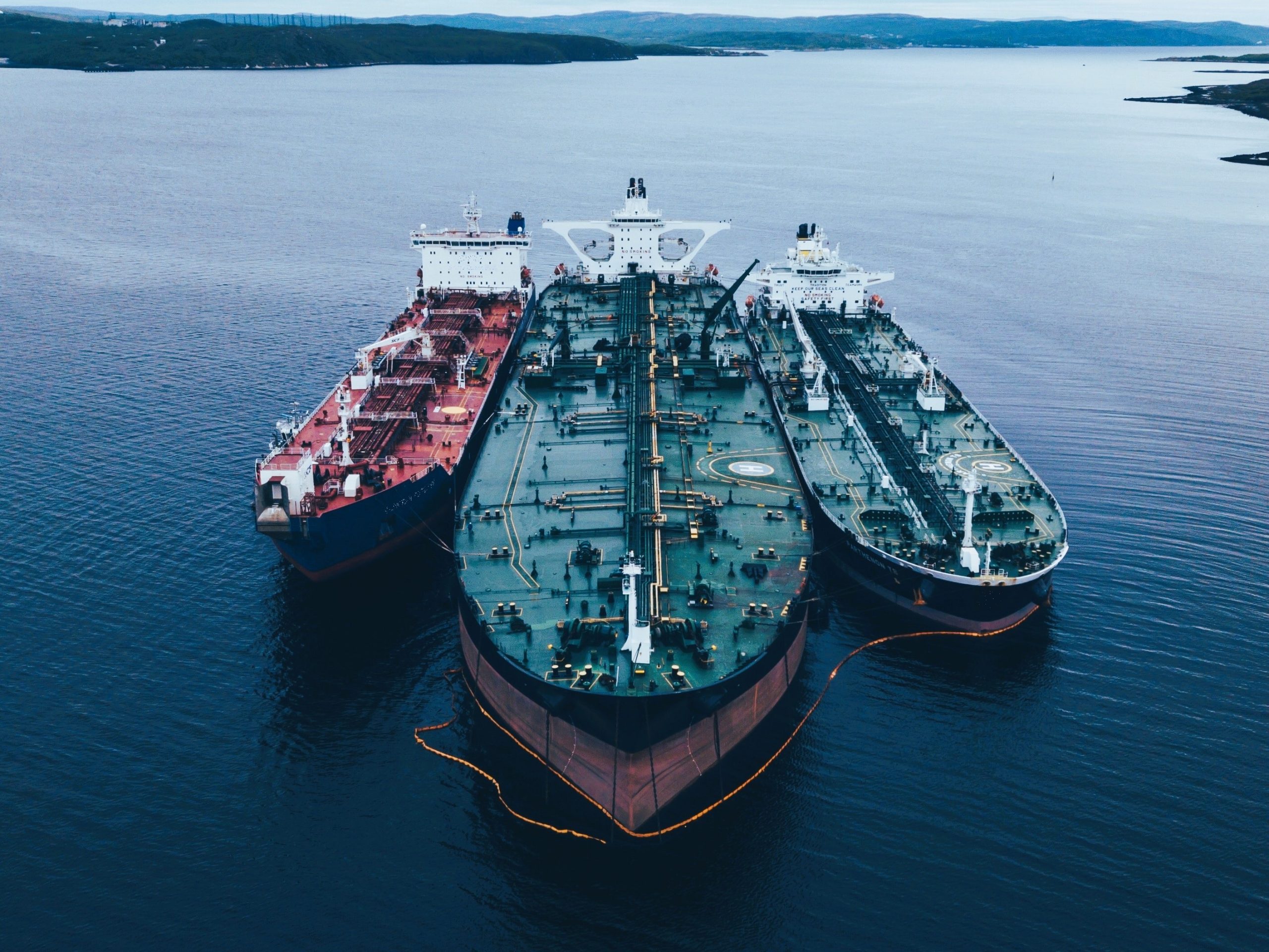Why VLCCs and Suezmaxes work better together